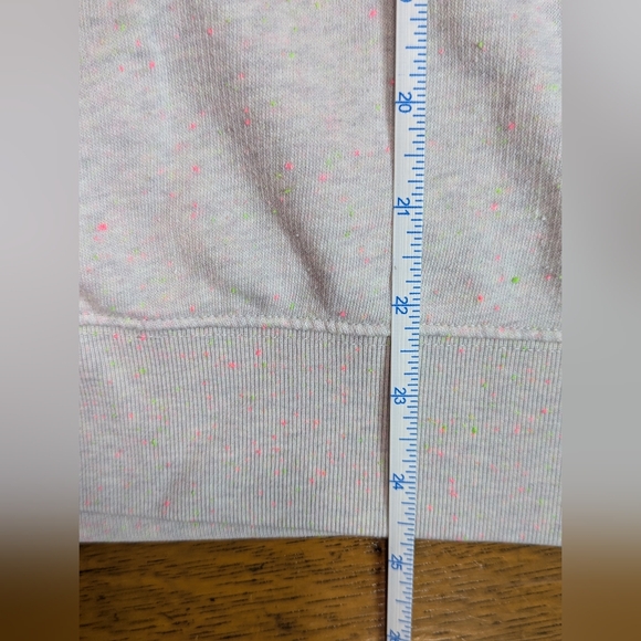 2013 Victoria's Secret VS LOVE PINK Texture Crest Confetti Sweatshirt (Small) - Picture 13 of 13